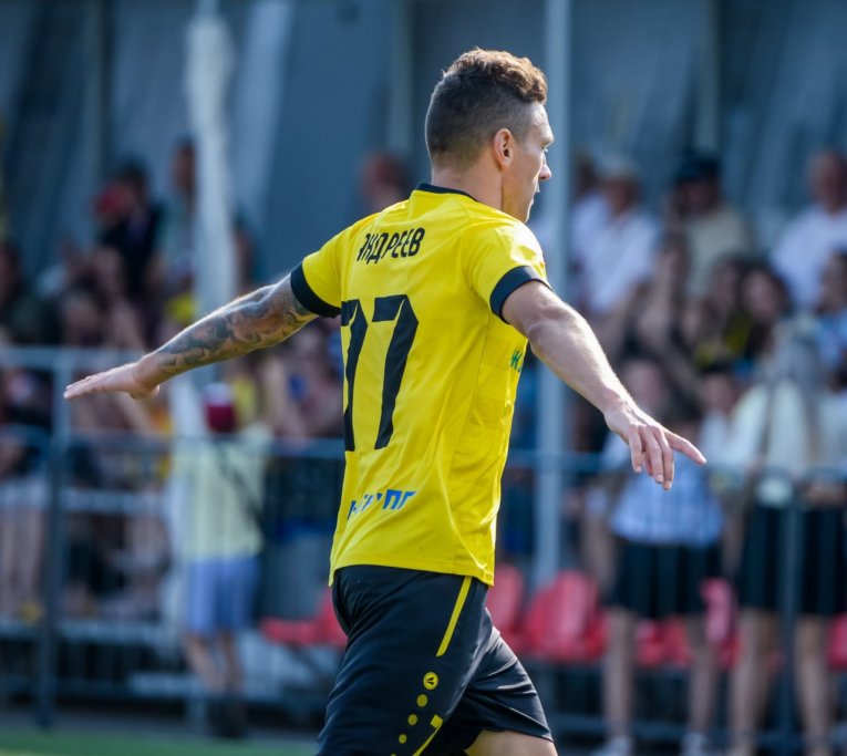 Фото: «Череповец» всухую обыграл «Космос»