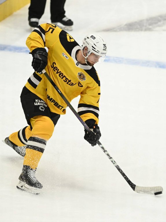 Фото: «Северсталь» начала сезон КХЛ с победы над «Нефтехимиком»