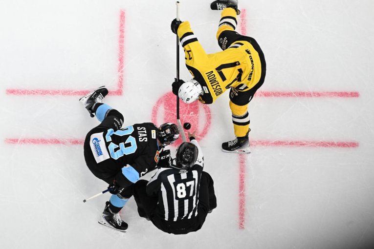 Фото: «Северсталь» взяла уверенный реванш у минского «Динамо»