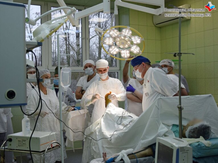 Фото: Медики Вологодской области освоили гидрохирургию — инновационный метод лечения гнойных ран