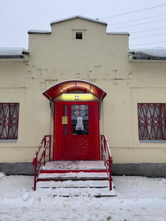 Фото: В Вологодской области демонтировали более полусотни вывесок алкомаркетов