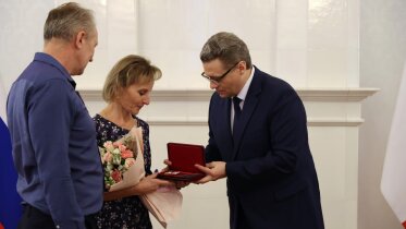 Фото: Георгий Филимонов вручил государственные награды многодетным семьям региона