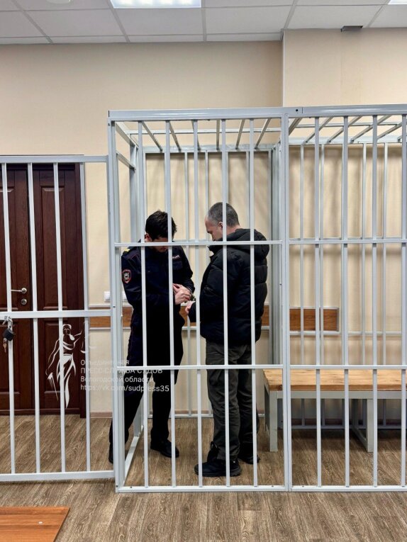 Фото: Череповецкий суд приговорил к 8,5 годам колонии мужчину, застрелившего знакомого