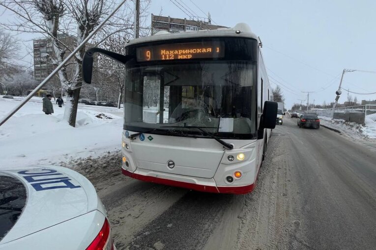 Фото: В Череповце автобус сбил женщину на пешеходном переходе