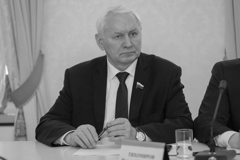 Фото: Ушёл из жизни бывший председатель Законодательного собрания Вологодской области Николай Тихомиров