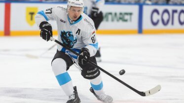 Фото: Череповецкий хоккеист Вадим Шипачёв стал первым в истории КХЛ, сыгравшим 1111 матчей