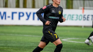 Фото: «Череповец» уступил петербургскому «Динамо» на сборах