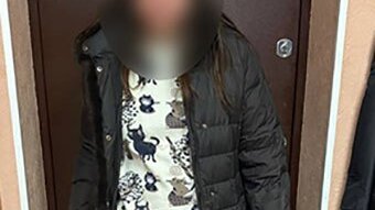 Фото: В Череповце гостья обчистила квартиру, пока хозяин и приятели спали, и потратила 400 тысяч на украшения и сауну