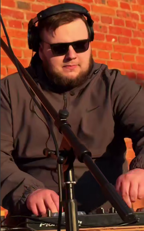 Фото: «Арт-весна» в Череповце: музыка, диджей-сеты и вечерние выступления прямо в центре города