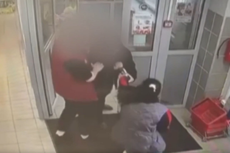 Фото: Череповчанин дважды за день украл алкоголь из магазинов