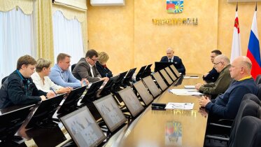 Фото: Финансовые трудности не оправдание: Андрей Накрошаев потребовал от подрядчика срочно вернуть рабочих на Октябрьский мост