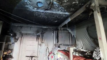 Фото: В Череповце мать успела вывести двоих детей из горящей квартиры до прибытия пожарных 