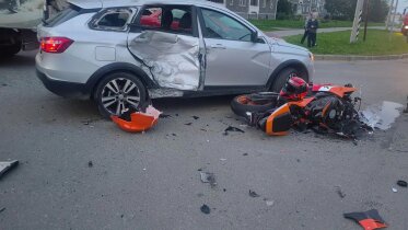 Фото: Мотоциклист пострадал в ДТП на улице Маяковского в Череповце