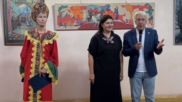 Фото: Череповецкий дизайнер представила коллекцию «Русская княжна» в Российской государственной библиотеке