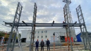 Фото: Стадион «Череповец» обновляют: новая входная группа и подогрев футбольного поля